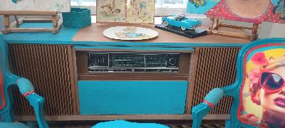 eco design,meubles 100%relook&eacute;s,upcycling,mobilier vintagetapisserie d'ameublement,d&eacute;cors peints,relooking de meuble