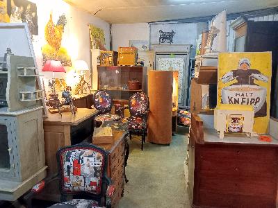 eco design,meubles relook&eacute;s,upcycling,tapisserie d'ameublement,d&eacute;cors peints,relooking de meubles